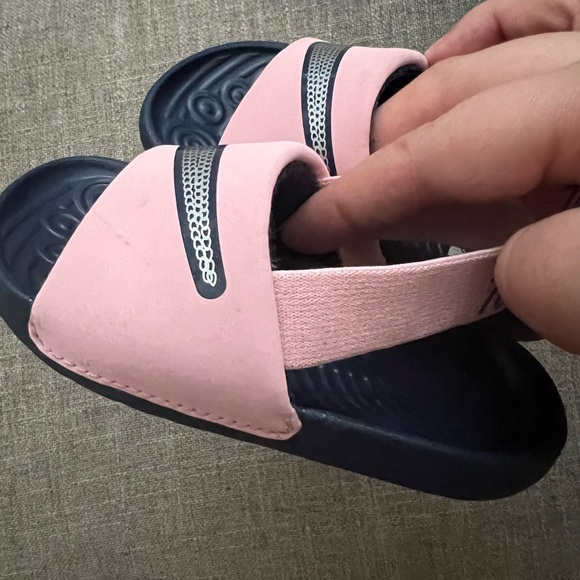 RUN SMALL baby girl NIKE slides - Picture 4 of 6